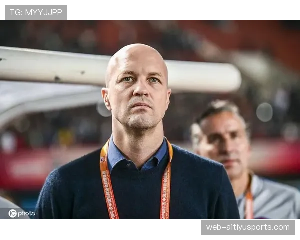 克鲁伊夫本赛季中场控球与进攻组织能力较以往有何提升？